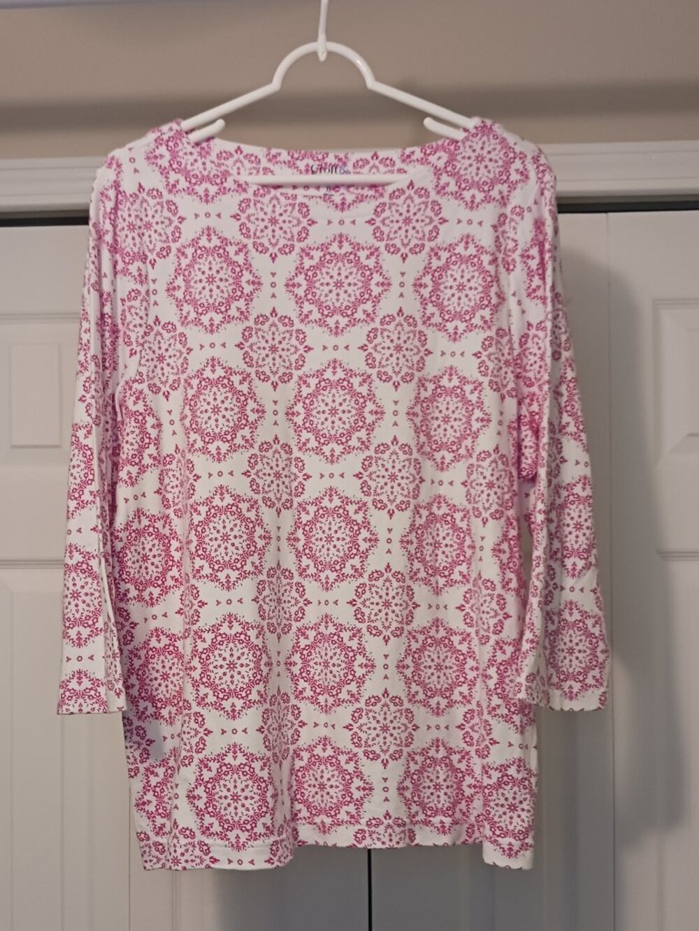#199 3/$18 - Croft & Barrow Pink/White Long Sleeve Top Size XL
